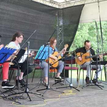 Die Musikschule Bannewitz bei ihrer Darbietung.