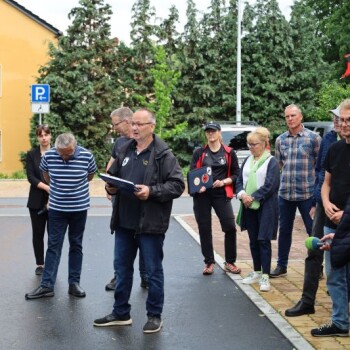 Der Ortsvorsteher begrüßt die Jury