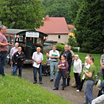 Die Maßnahmen um den Rundwanderweg werden erläutert